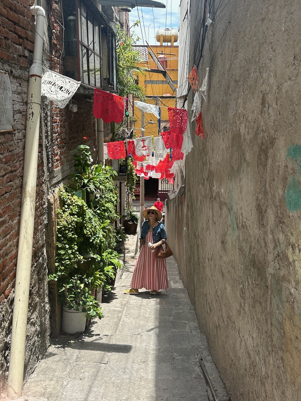 Walking the cobblestone streets of San Miguel de Allende